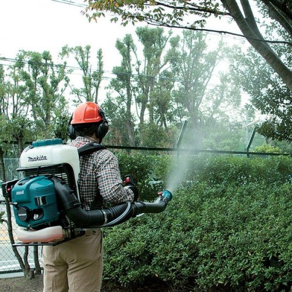 Бензиновый распылитель для распыления химикатов от вредителей