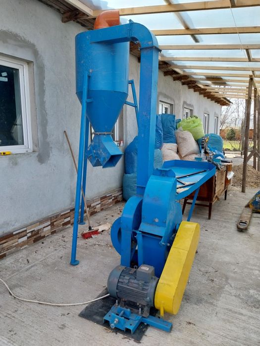 Linie fabricare brichete și peleti rumegus