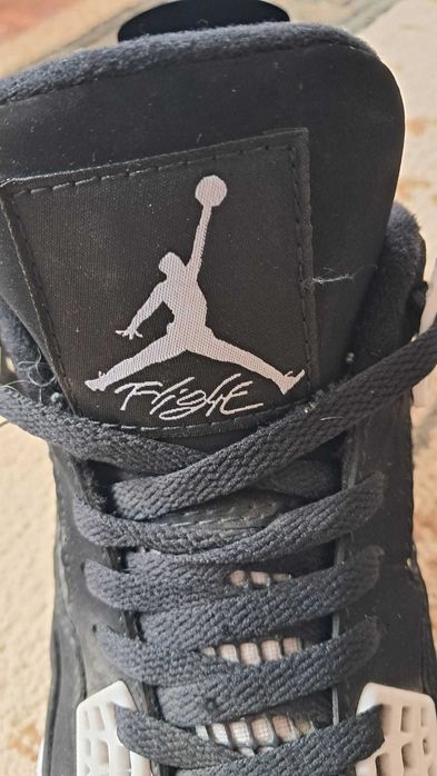 Jordan 4 White Thunder