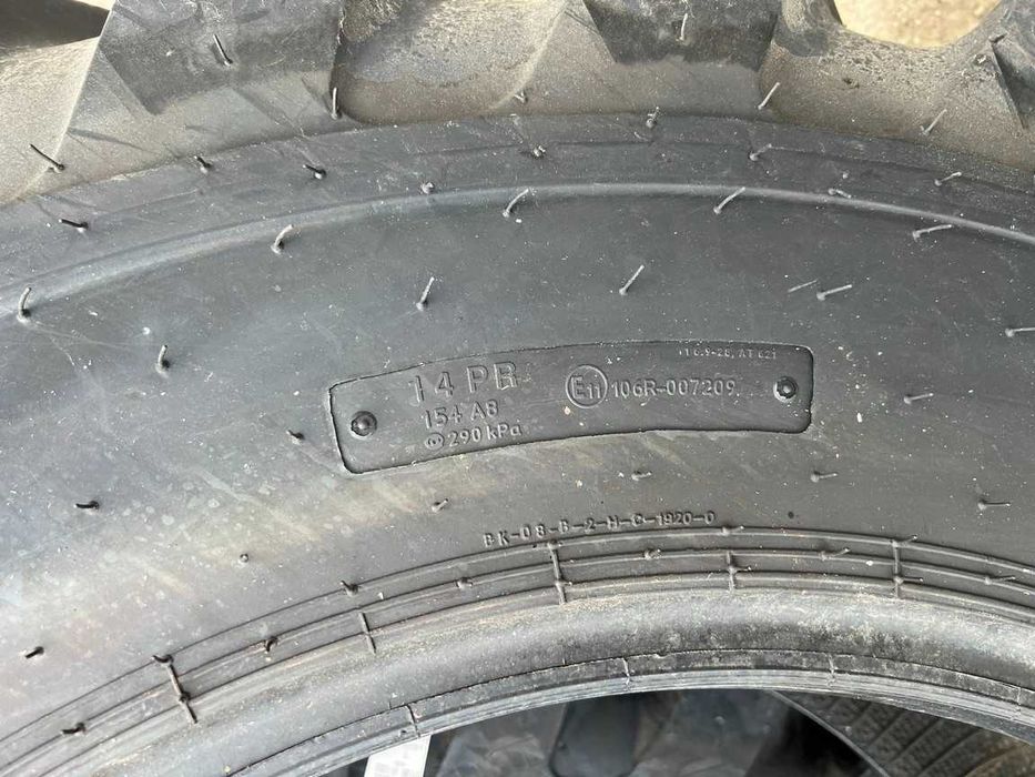 16.9-28 anvelope noi marca BKT pentru buldo