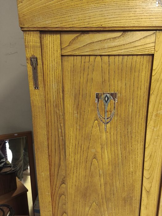 Старинен гардероб