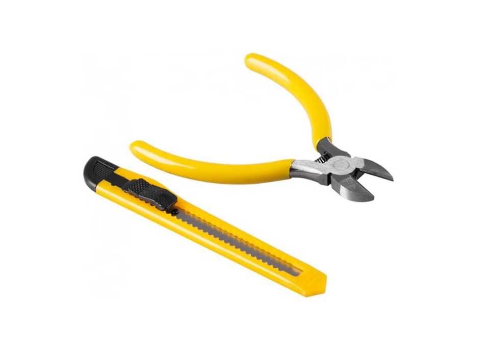 Trusa lipit plastic, bari, tragere etc. 200 Capse