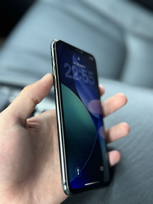 Продам Iphone 11pro max айфон