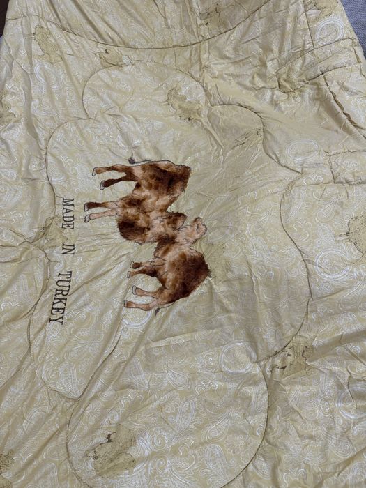 Продам новые одеяла 2шт