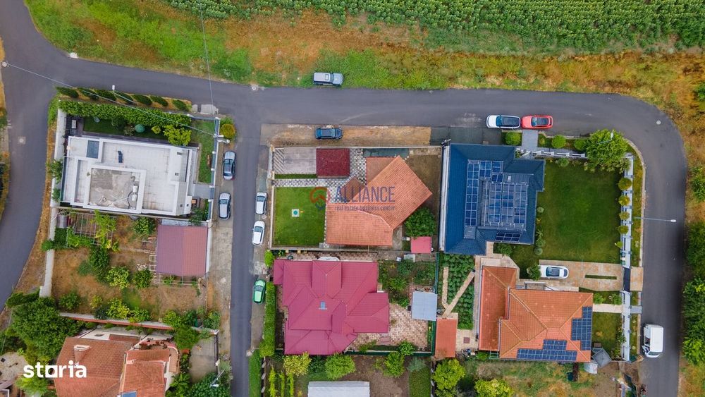 PALAZU MARE - Vilă 5 camere, teren pe colț cu priveliște la lac,