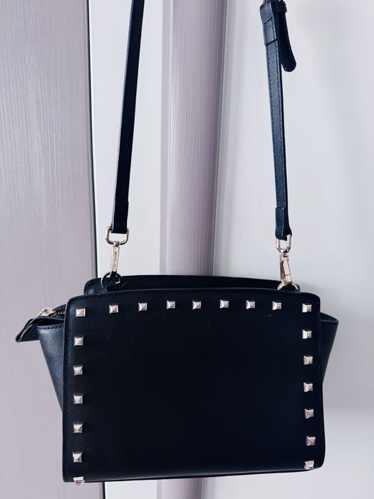 Geanta Michael Kors model Selma originala