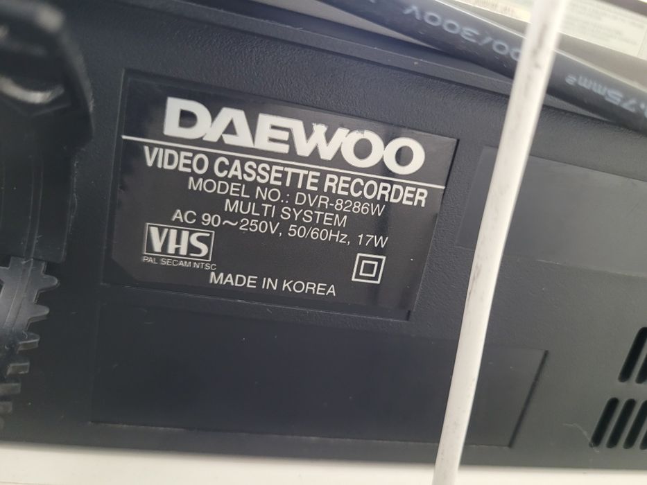Видеомагнитофон Daewoo DVR-8286W titanium