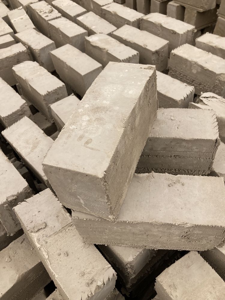 Кам в строительстве. Кирпич Сырец. Кам кирпич. Кирпич жженный м-75. Жженный кирпич технология