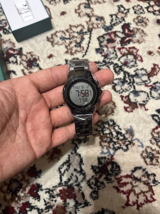 Al-salah soati sotiladi