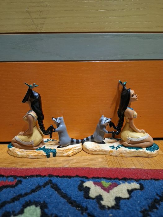 Винтидж фигурка Покахонтас с Мико от Applause