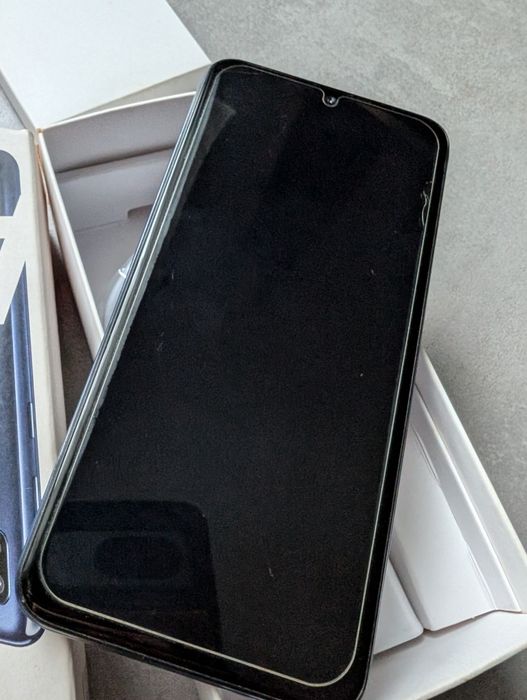 Samsung A20e sau A10, cu 3/32Gb