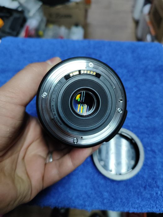 Объектив Canon EF-S 18-135mm IS STM