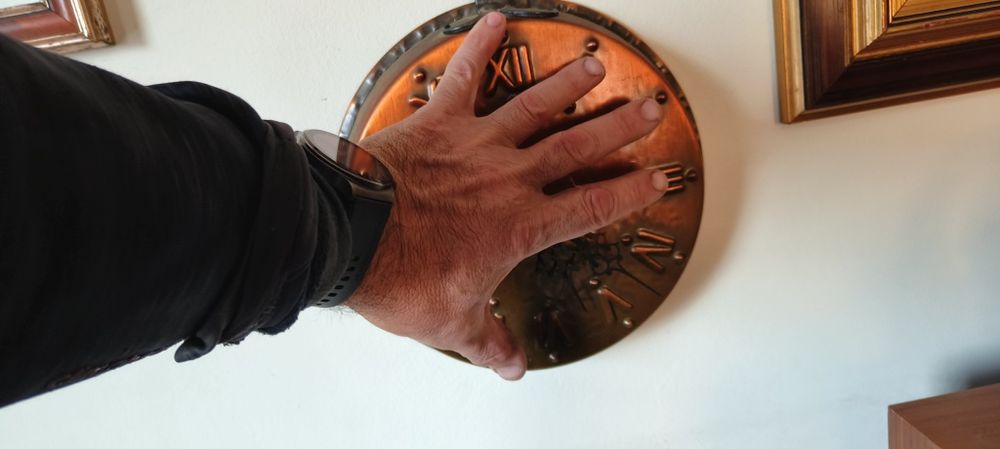 Стар Стенен Кварцов часовник