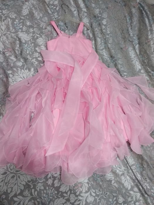 Платье  на 7- 8 лет