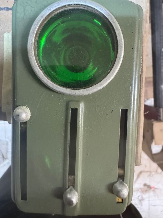 Продавам български  фенер