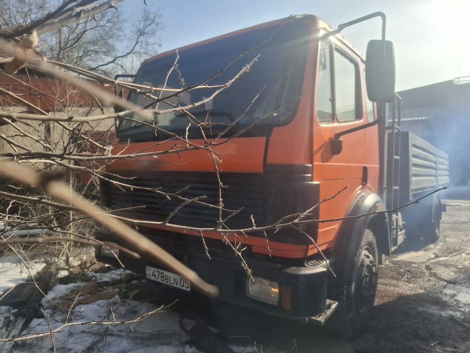 Продам манипулятор Mercedes-Benz