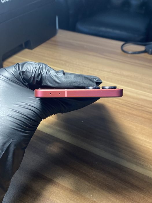 Samsung Galaxy Z Flip7 • 512 GB • Coralred