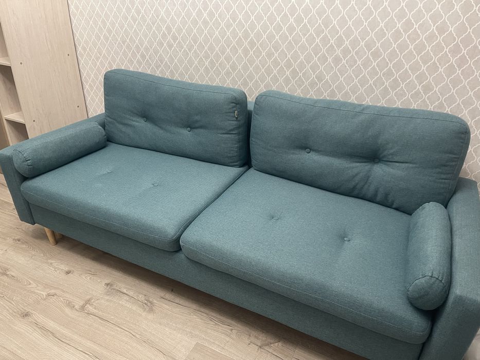 Диван 2.2 метра б/у