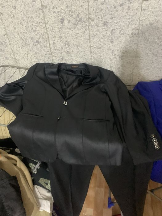 Продам костюм синий 2 в подарок