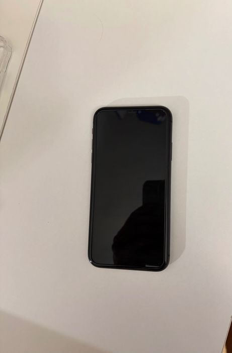 Iphone 11 (128 гб) в отличном состоянии
