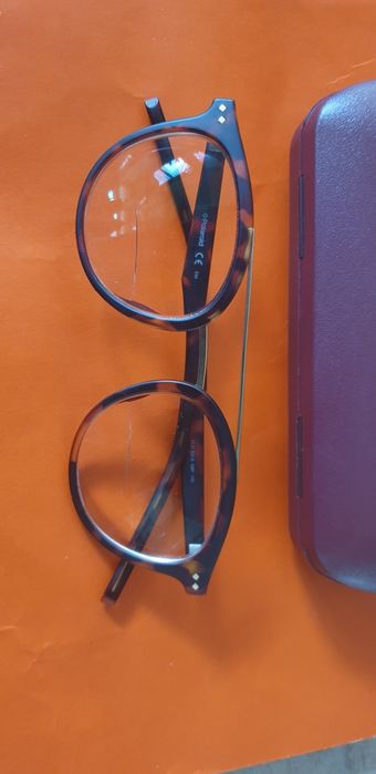 Ochelari Polaroid cu lentile varifocale