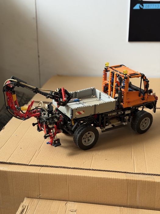 Лего Камионче Техник 8110 Mercedes Benz U400 Lego Technik Мерцедес Бенз У400 Унимог