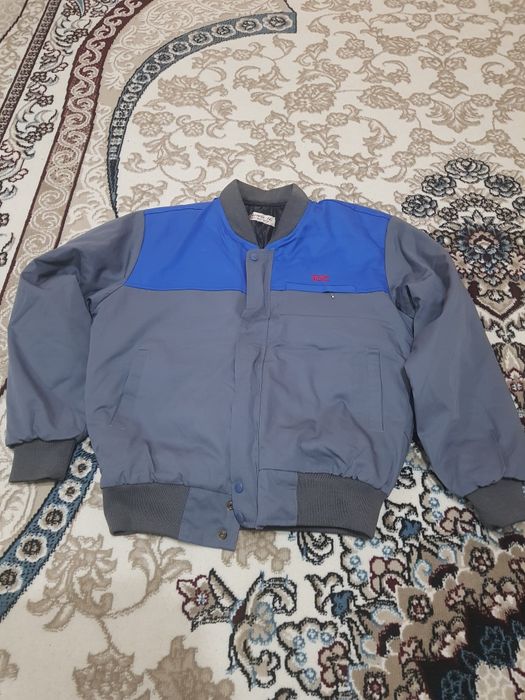 Spisofka ishga kiyiladigan qishki qalin kurtka