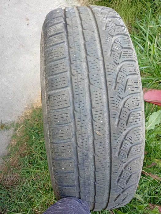 Jante + cauciucuri iarna 215/60 R17 Pirelli