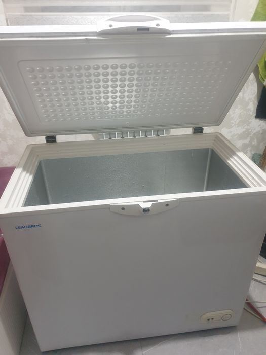 Морозильник продам