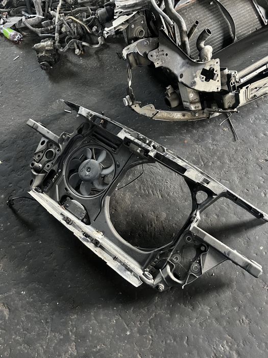 Audi телевизор а6 а4 с4