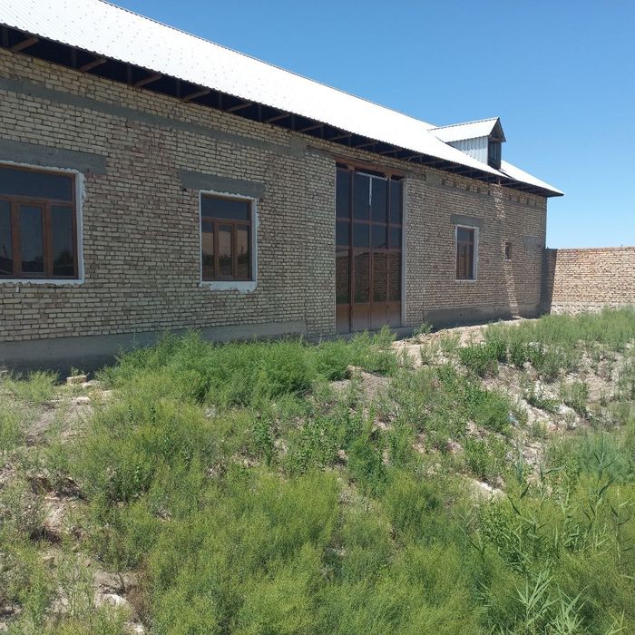 8 sotixli hovli sotiladi