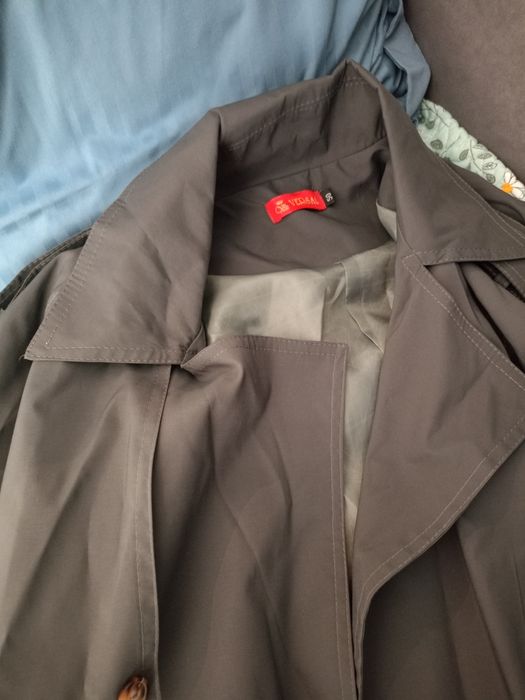 Продам тренч лёгкий плащ