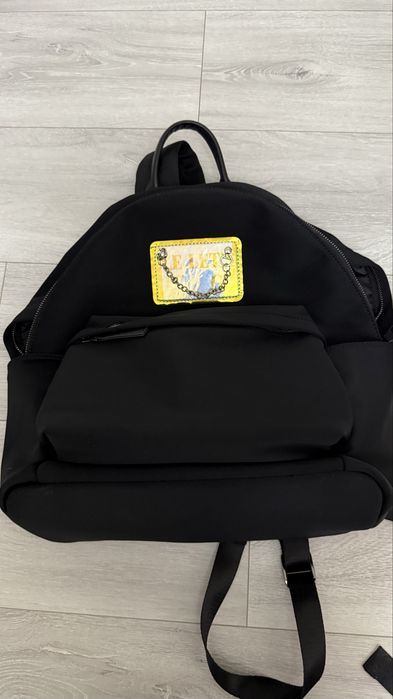 Рюкзаки школьные