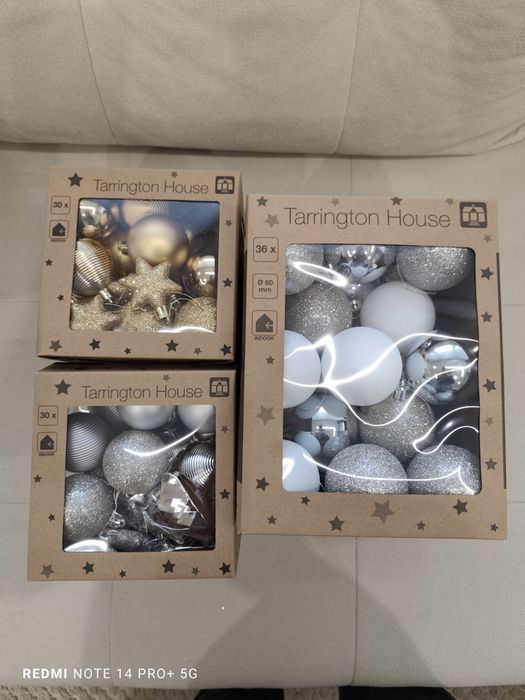 Коледни топки, украса