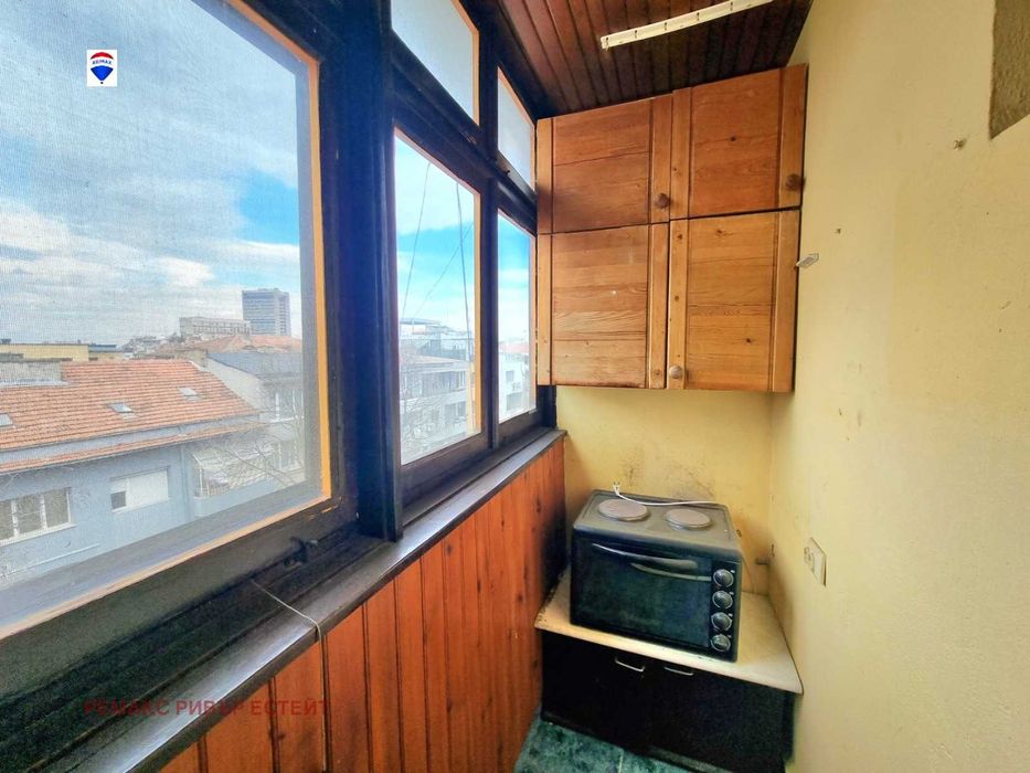 Тристаен апартамент за продажба в центъра на гр. Русе