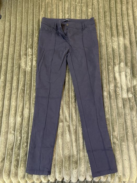 Черен панталон на Guess