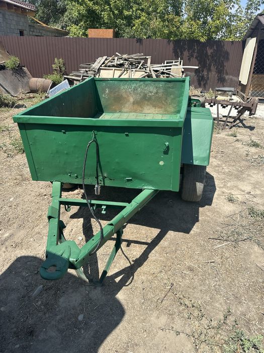 Трактор с телегой