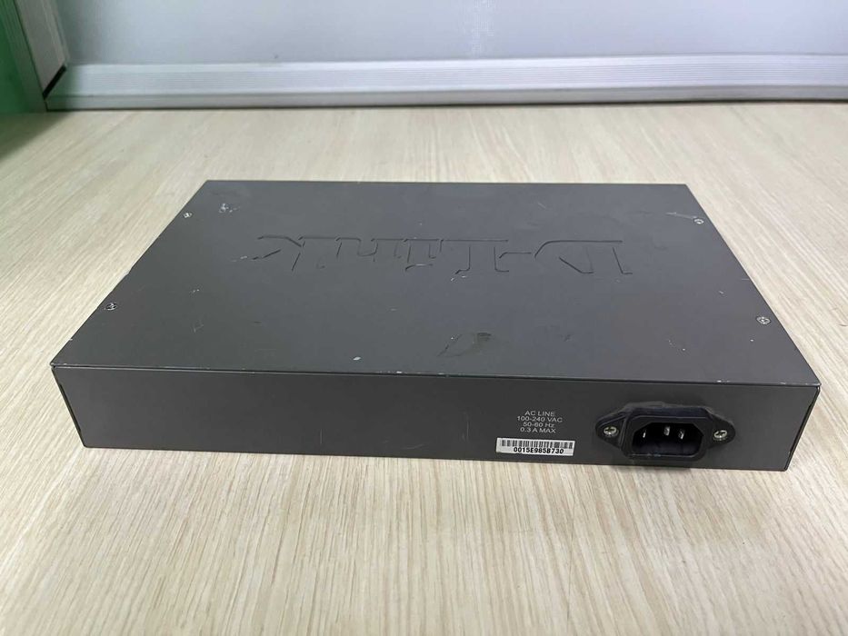 Коммутатор D-Link DES-3010G