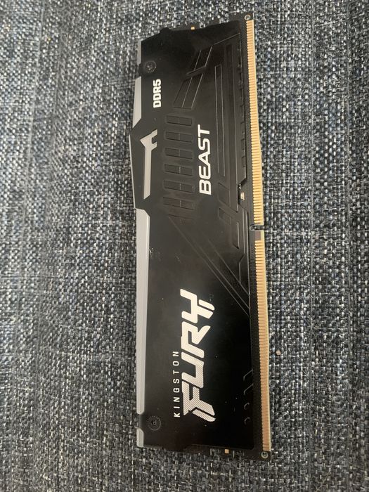 Озу ddr5 kingston fury beast 16 гб