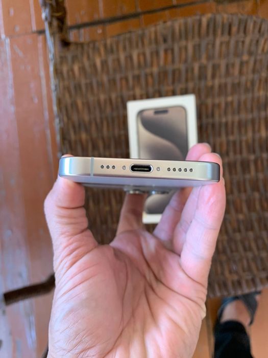 Продам iPhone 15 Pro 128GB Sim телефон в хорошем состоянии.