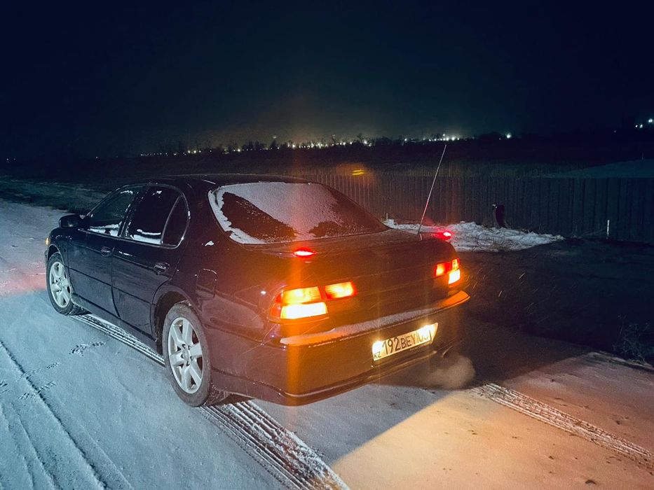 Продам машину Ниссан максима