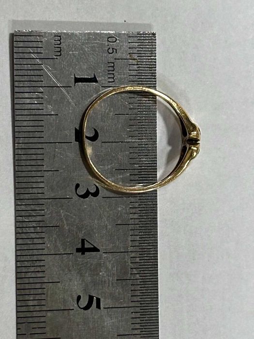 Златен пръстен 14 к 585/ 2,06 гр.