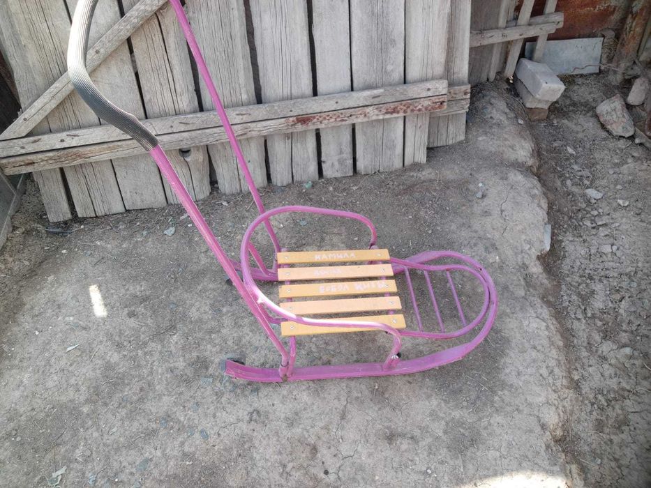 Продам санки 5000 тг