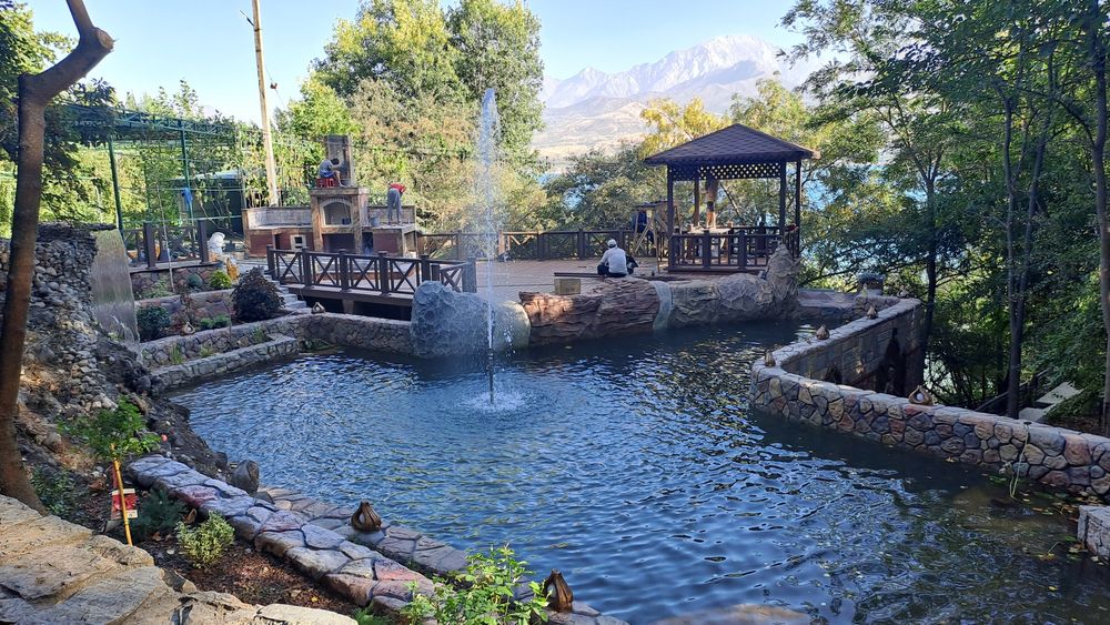 Пруд водопад бассейн фонтаны ручей строительство