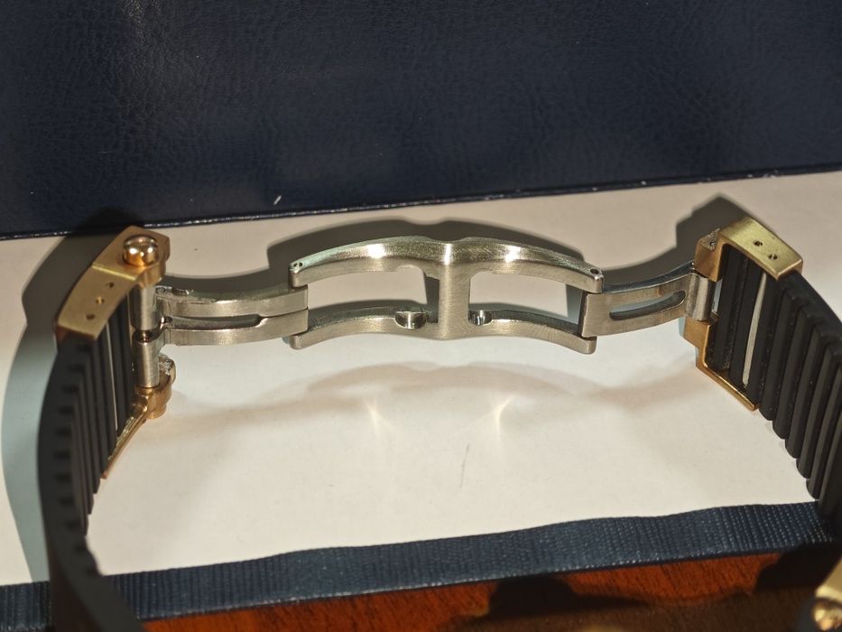 Ulisse Nardin класса А