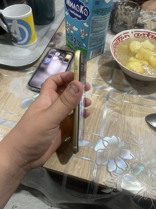 Продам iphone Xr