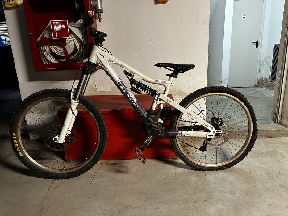 Bicicleta Downhill Bergamont Big Air 6.0
