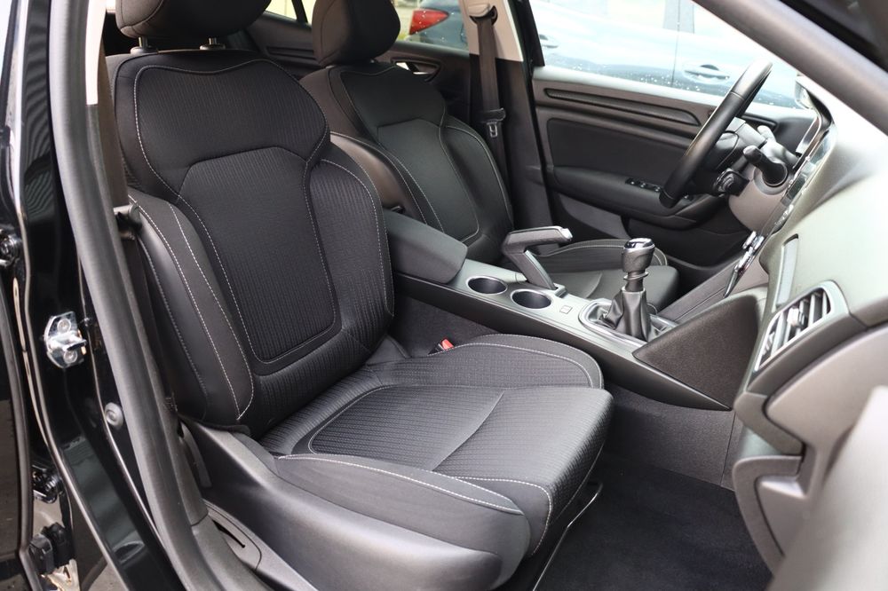 Renault Megane IV, 1.3 Benzina, Rate Fixe, Garanție
