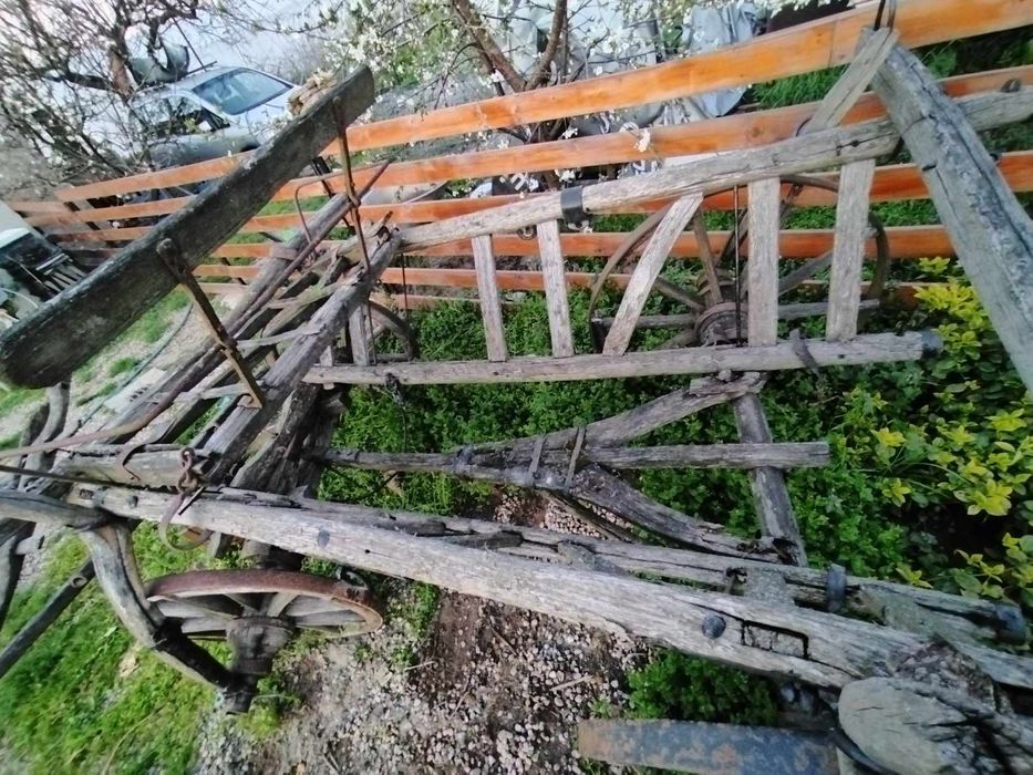 De vanzare caruta traditionala