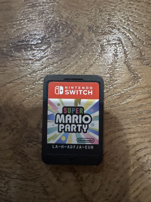 Продаю Nintendo Switch 2 + чехол + 11 игр